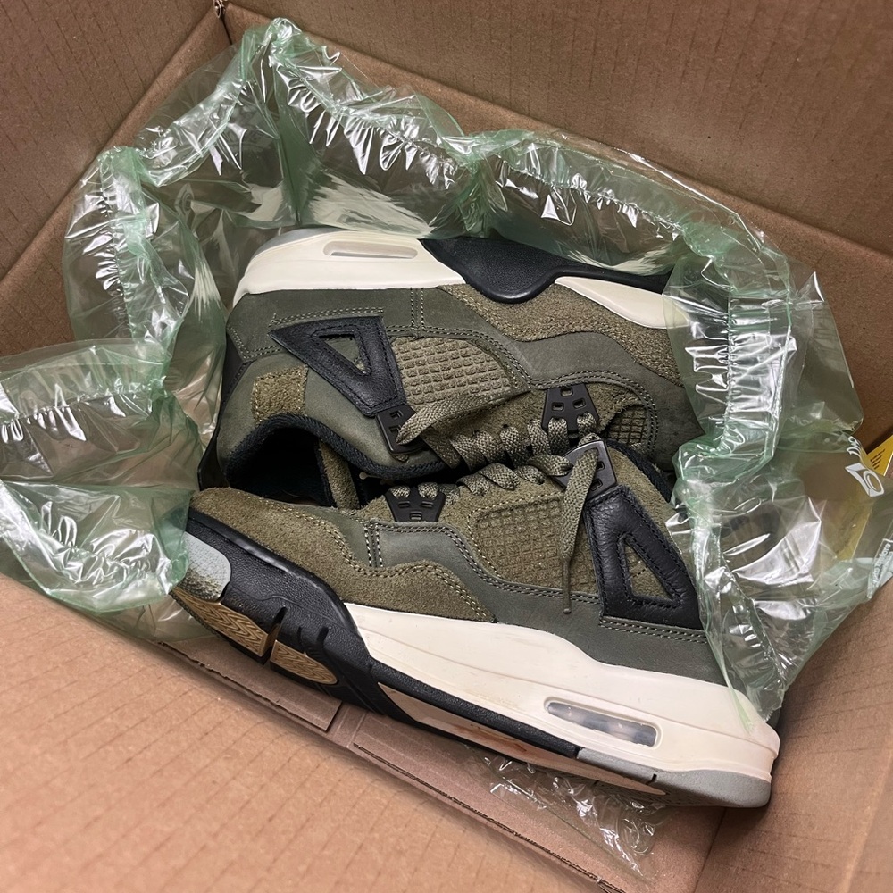 Jordan Men's Olive Green and Black Athletic Shoes